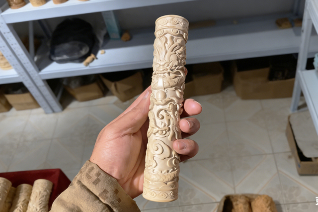 Cylindrical carving3
