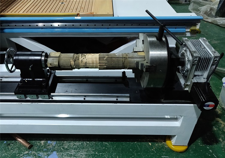 1325 4 Axis ATC Digital Cutting Machine with Rotary Axis