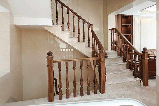 Stair handrails columns1